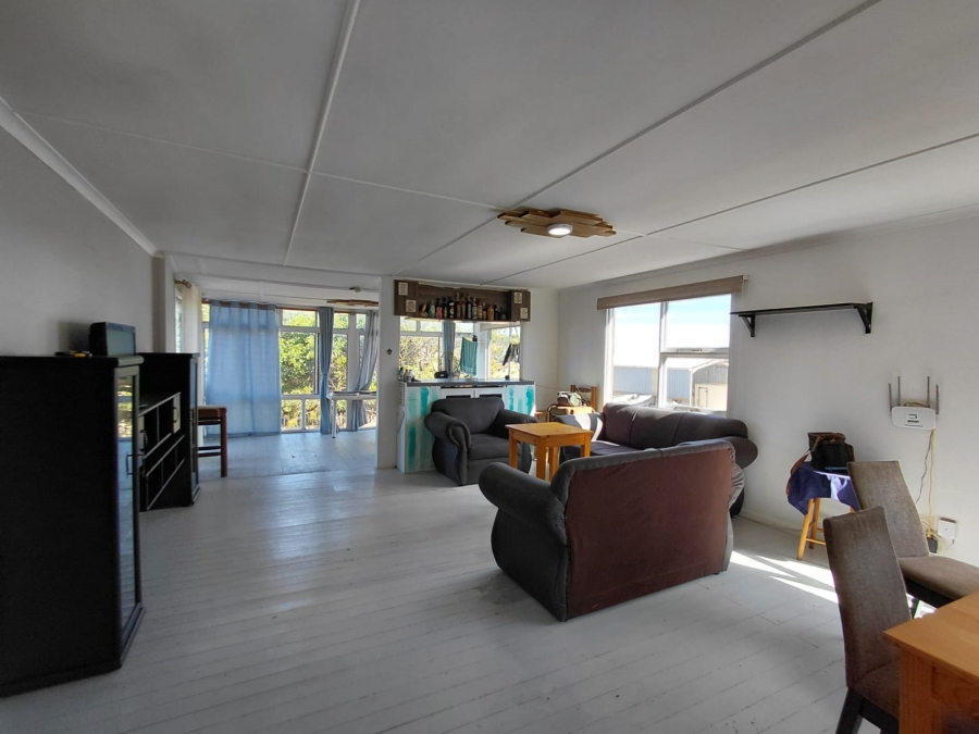 5 Bedroom Property for Sale in C Place Eastern Cape